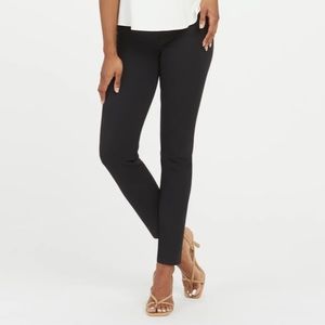 NWT SPANX - On-the-Go Ankle Slim Straight Pant - Black XL petite